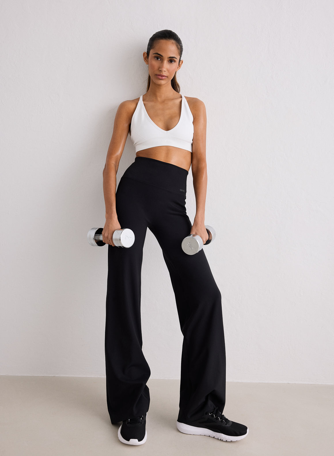 Black Sense Straight Leg Tights – aim'n